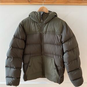 FILSON Women's Featherweight
Down Jacket Olive Green 700 Fill Power Large